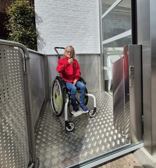 Du betrachtest gerade Ein Lift für Lykka